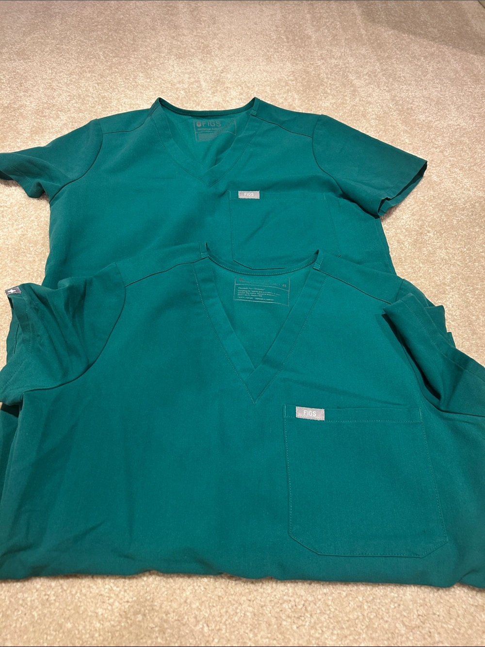 FIGS Hunter Green Catarina Top